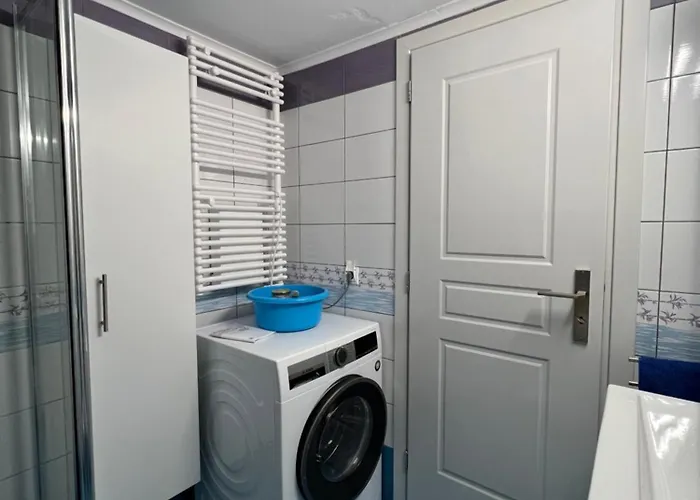 Cosineshouse Leonídion